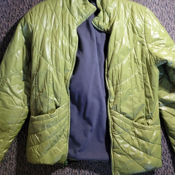 Athleta Puffer Jacket Size Med Unique Chartreuse Lime - Picture 13 of 13